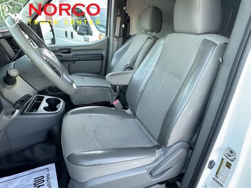 Used 2019 Nissan NV 2500 S image 20