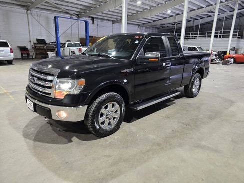 Used 2014 Ford F150 Lariat w/ Equipment Group 502A Luxury image 2