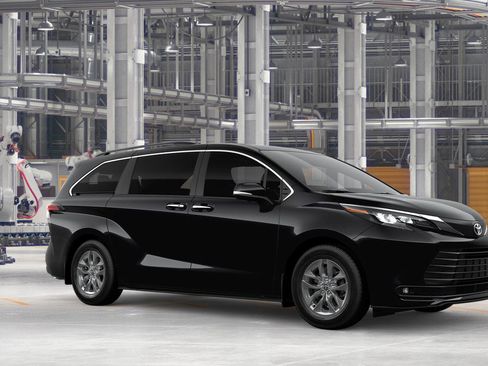 New 2026 Toyota Sienna XLE FWD image 14