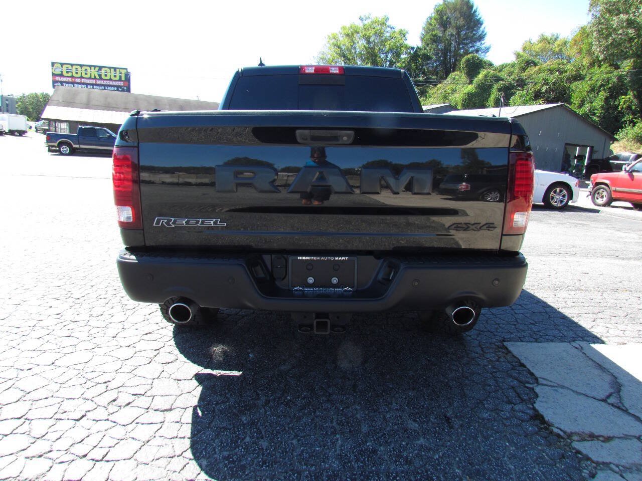 Used 2017 RAM 1500 Rebel w/ Luxury Group AWD/4WD image 4