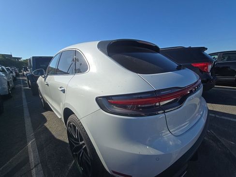 Used 2023 Porsche Macan AWD/4WD image 8