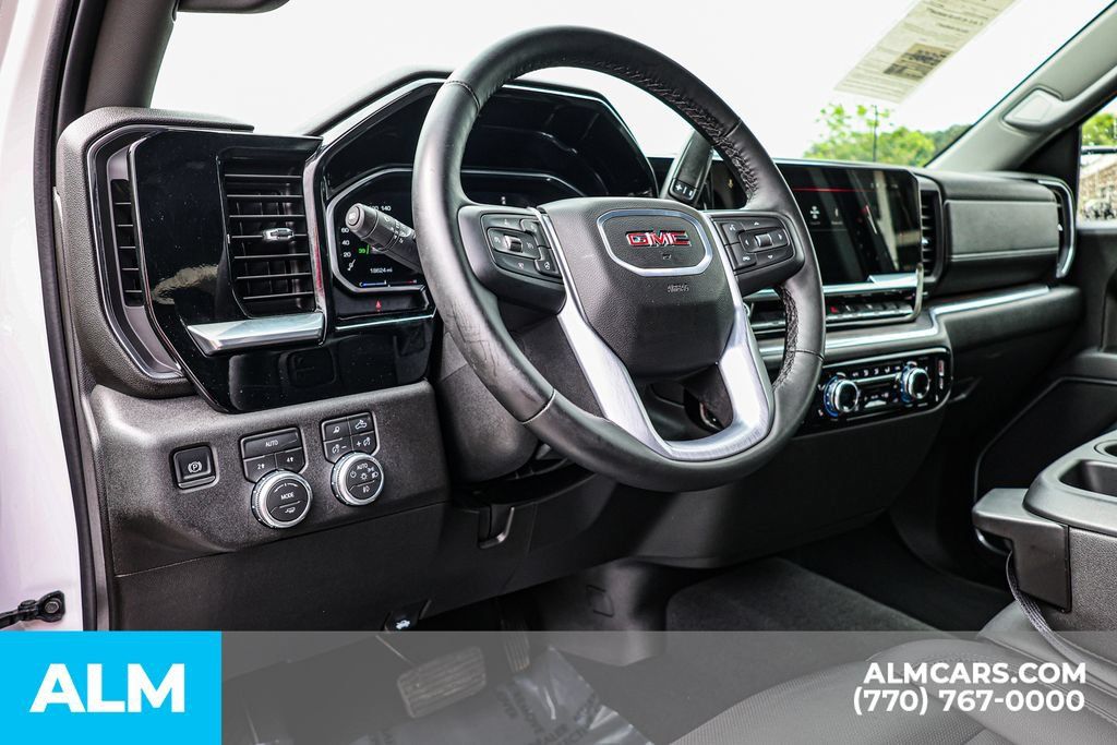 Used 2026 GMC Sierra 1500 SLT AWD/4WD image 24