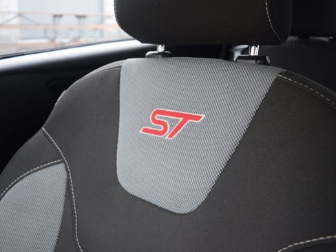 Used 2017 Ford Focus ST image 21