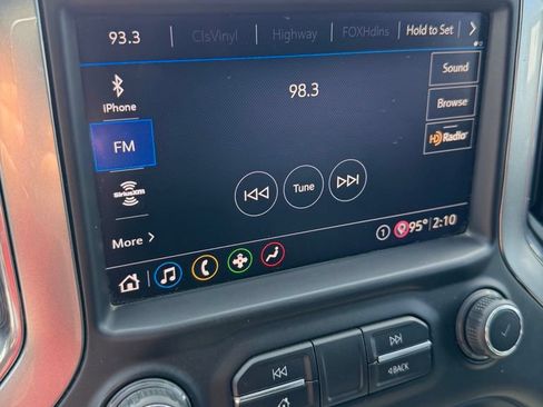 Used 2020 Chevrolet Silverado 1500 LT Trail Boss AWD/4WD image 19
