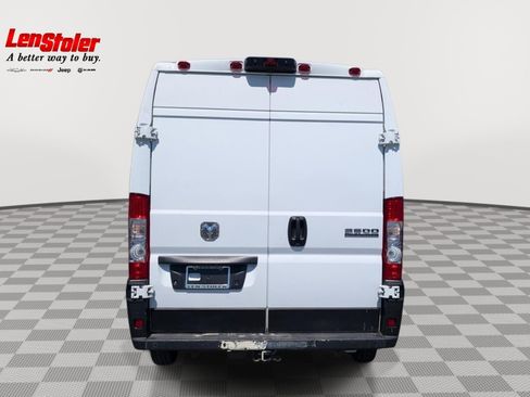 Used 2024 RAM ProMaster 2500 w/ Convenience Group FWD image 4