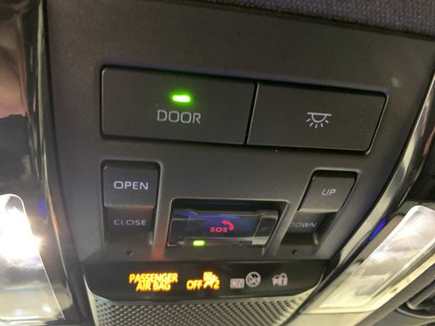 Certified 2025 Toyota Land Cruiser image 10