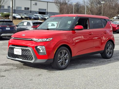 Used 2021 Kia Soul S image 3