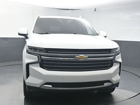 Used 2022 Chevrolet Tahoe LT w/ Luxury Package AWD/4WD image 3