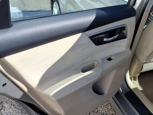 Used 2013 Nissan Altima 2.5 SV image 17