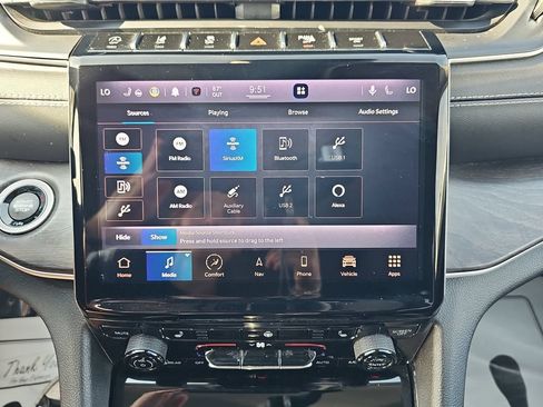 Used 2022 Jeep Grand Cherokee L Limited RWD image 21