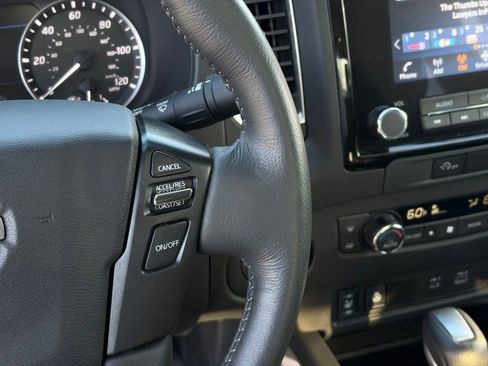 Certified 2024 Nissan Frontier SL image 18