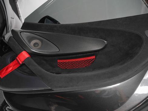 Used 2020 McLaren 620R image 43