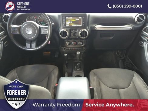 Used 2017 Jeep Wrangler Unlimited Sahara w/ Connectivity Group AWD/4WD image 15