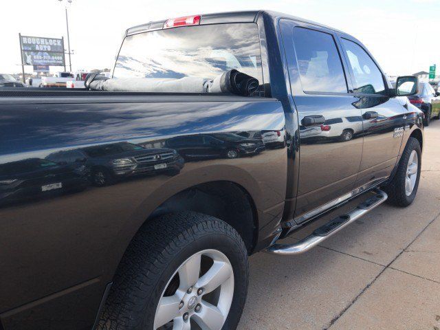 Used 2015 RAM 1500 Express AWD/4WD image 10