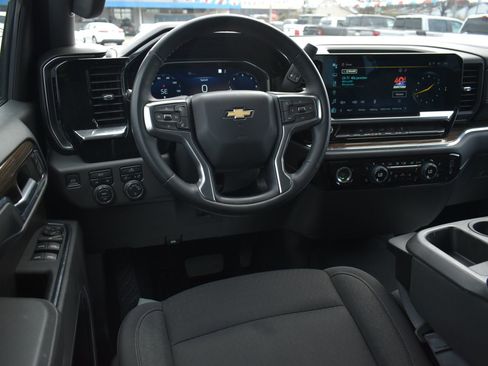 Used 2023 Chevrolet Silverado 1500 LT image 17