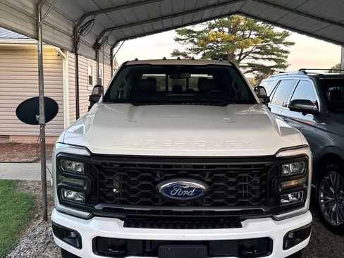 Used 2024 Ford F250 Lariat w/ Lariat Ultimate Package AWD/4WD image 22