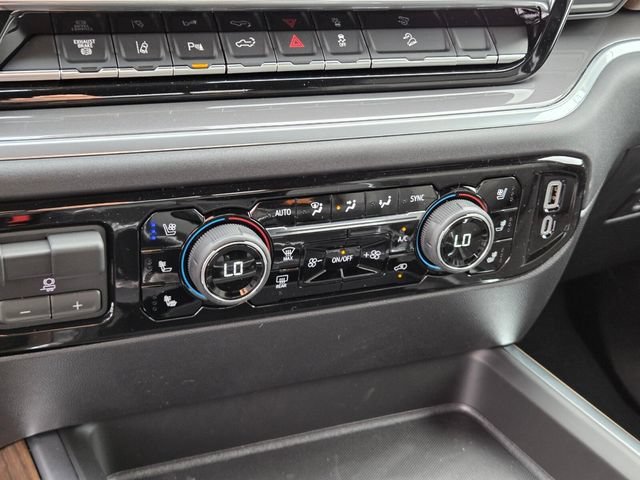 New 2026 Chevrolet Silverado 2500 High Country w/ Midnight Edition AWD/4WD image 13