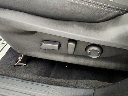 Used 2022 Subaru Forester Premium AWD/4WD image 11