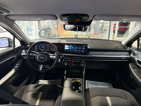 Used 2025 Hyundai Sonata SEL FWD image 25