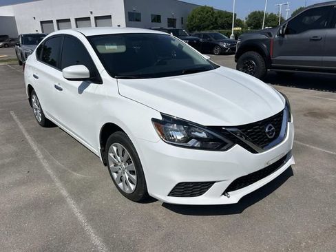 Used 2019 Nissan Sentra S FWD image 3
