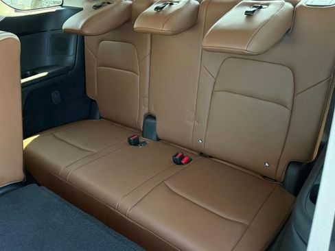 New 2026 Nissan Pathfinder Platinum w/ Accent Package FWD image 14