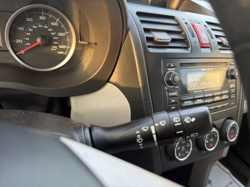 Used 2015 Subaru Forester 2.5i Premium w/ All-Weather Package image 23