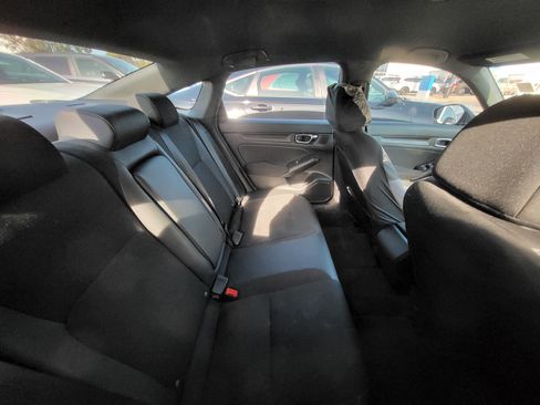 Used 2025 Honda Civic Sport image 9