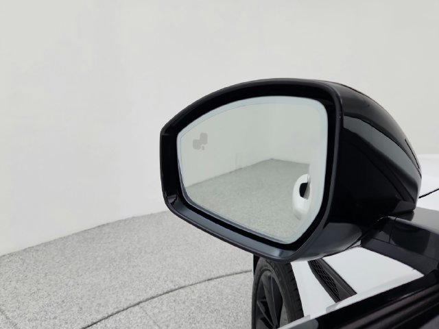 Certified 2026 Jaguar F-PACE R-Dynamic S AWD/4WD image 23