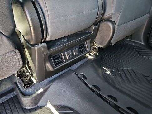 Used 2021 Chevrolet Silverado 1500 RST AWD/4WD image 17