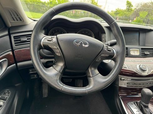 Used 2011 INFINITI M37 w/ Premium Pkg image 16