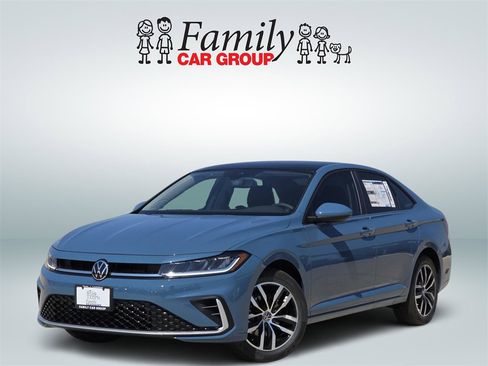 New 2026 Volkswagen Jetta SE image 1