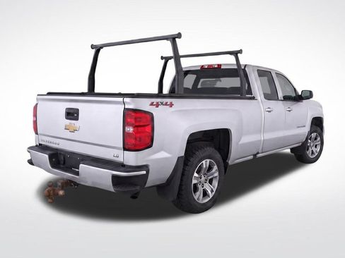 Used 2019 Chevrolet Silverado 1500 Custom w/ Custom Convenience Package AWD/4WD image 3