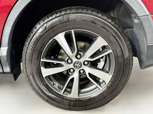 Used 2018 Toyota RAV4 XLE image 11