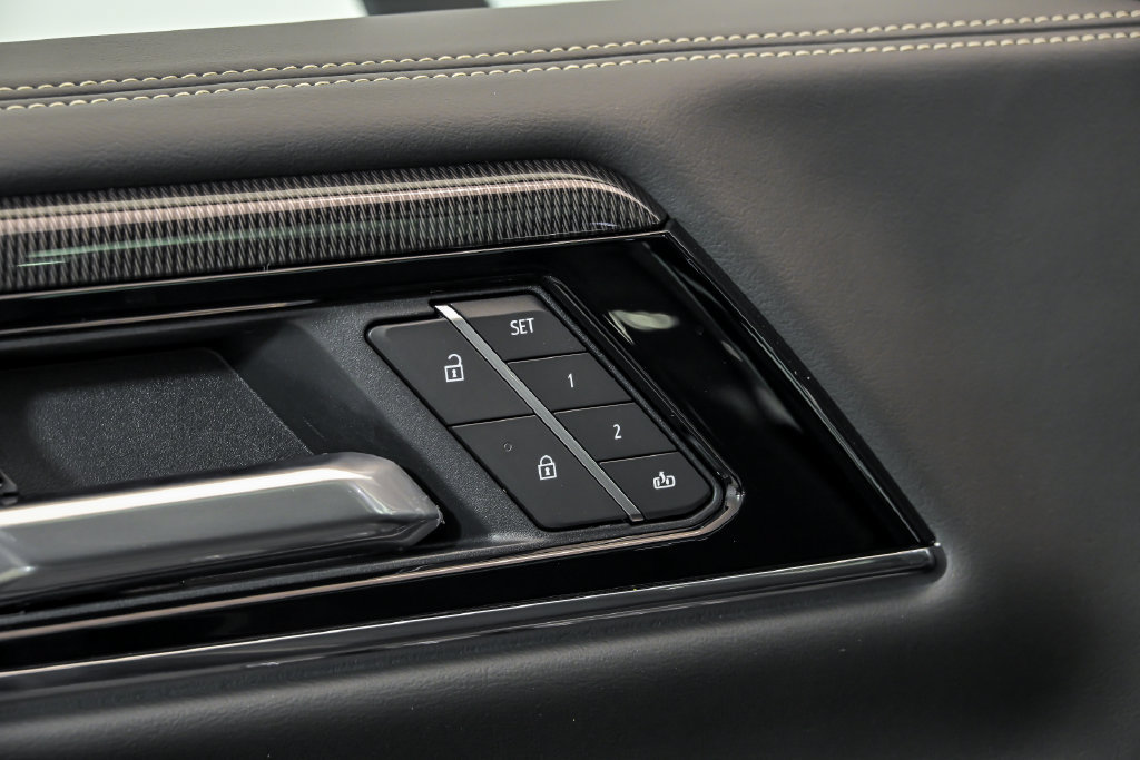 New 2026 GMC Yukon Elevation w/ Elevation Premium Package AWD/4WD image 6