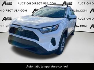 Used 2022 Toyota RAV4 XLE video 3