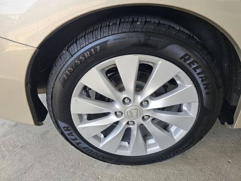 Used 2014 Honda Accord EX image 10