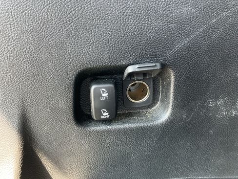 Used 2017 Ford Edge SEL w/ Equipment Group 201A FWD image 31