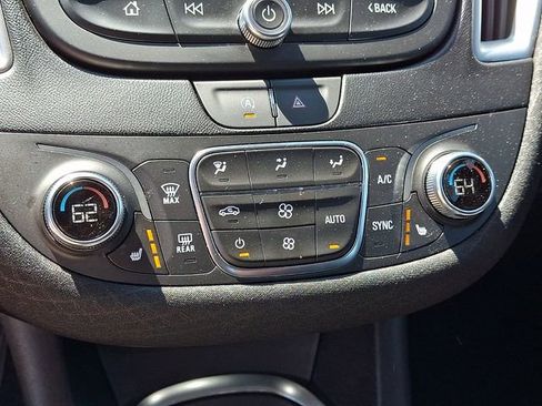 Used 2024 Chevrolet Malibu LT FWD image 15