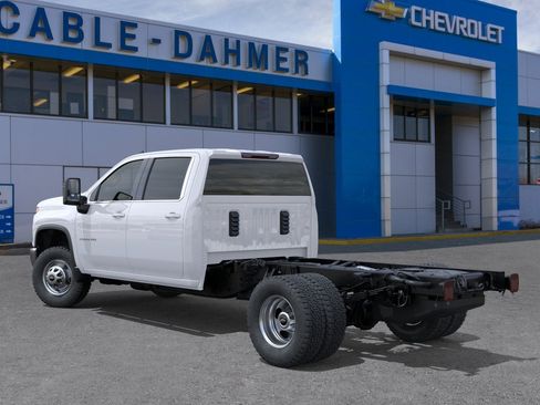New 2026 Chevrolet Silverado 3500 W/T w/ Snow Plow Prep Package AWD/4WD image 3