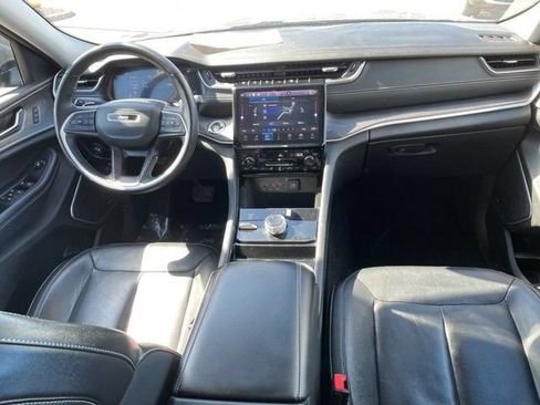 Used 2021 Jeep Grand Cherokee L Limited AWD/4WD image 7