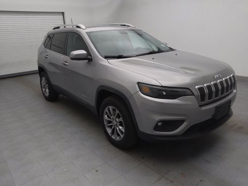Used 2019 Jeep Cherokee Latitude Plus image 13