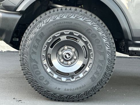 New 2025 Ford Bronco Base w/ Sasquatch Package image 25