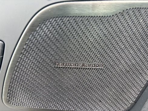 Used 2019 Volvo XC60 T6 Inscription image 16