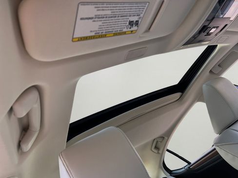 New 2025 Lexus ES 350 w/ Premium Package image 4