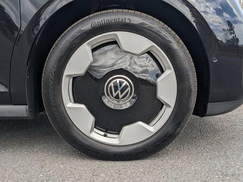 New 2025 Volkswagen ID. Buzz Pro S RWD image 10