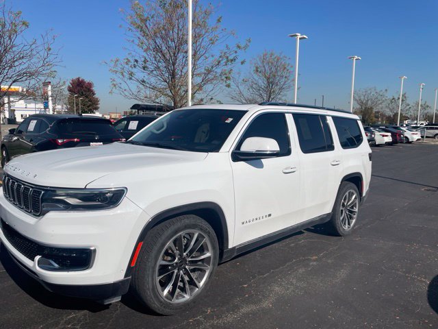 Used 2022 Jeep Wagoneer Series III w/ Premium Group I AWD/4WD image 4
