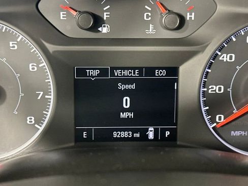 Used 2019 GMC Acadia SLE image 18