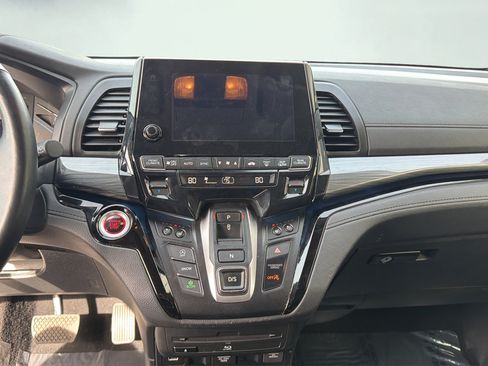 Used 2023 Honda Odyssey Elite image 37