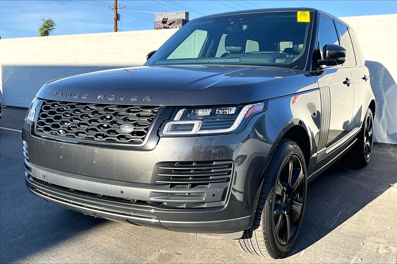 Used 2019 Land Rover Range Rover Supercharged AWD/4WD image 1