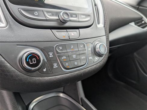 Used 2024 Chevrolet Malibu LT FWD image 18